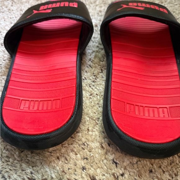 Puma Black and Red Sandals - Picture 3 of 3